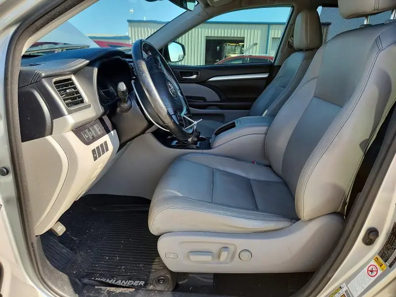 2018 TOYOTA HIGHLANDER XLE  