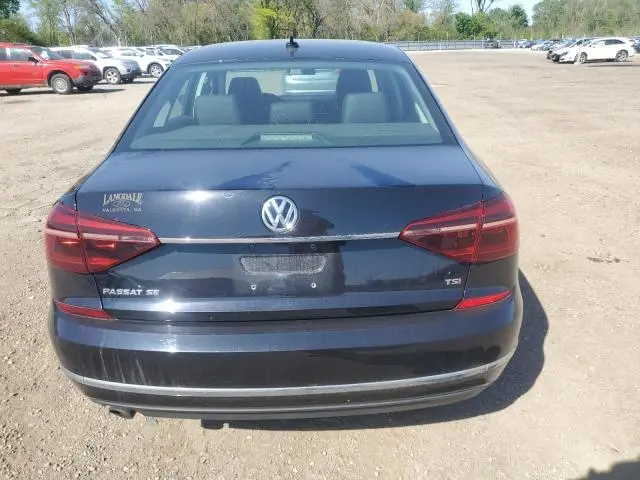 2017 VOLKSWAGEN PASSAT SE  