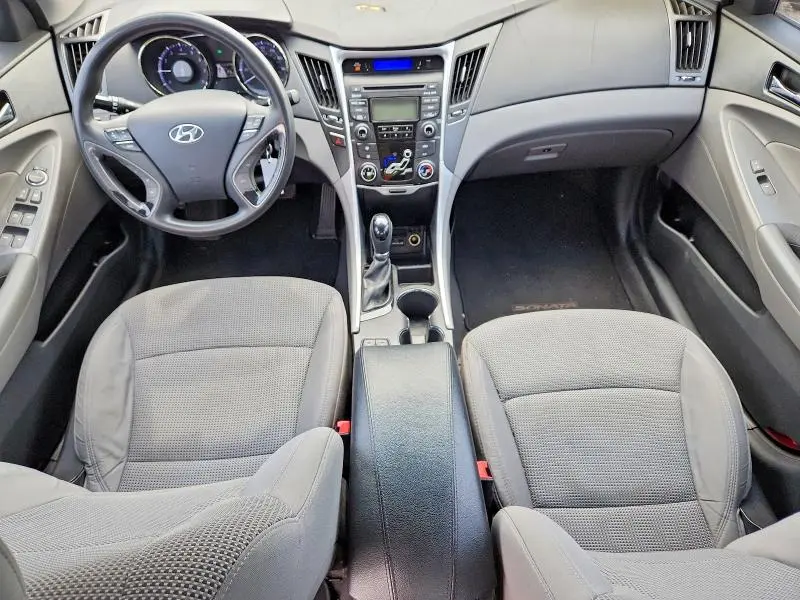 2013 HYUNDAI SONATA GLS  