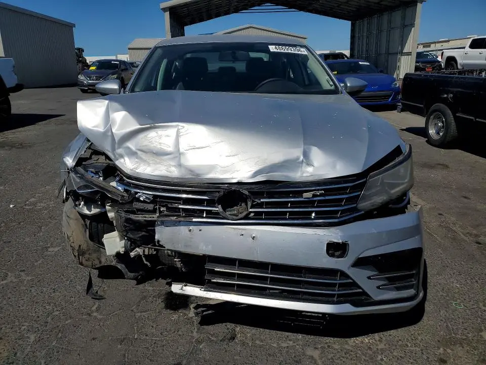 2017 VOLKSWAGEN PASSAT R-LINE  