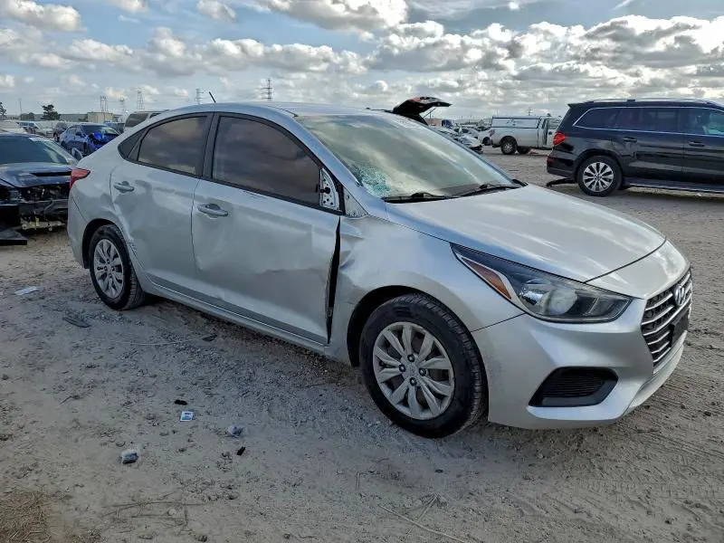 2020 HYUNDAI ACCENT SE  