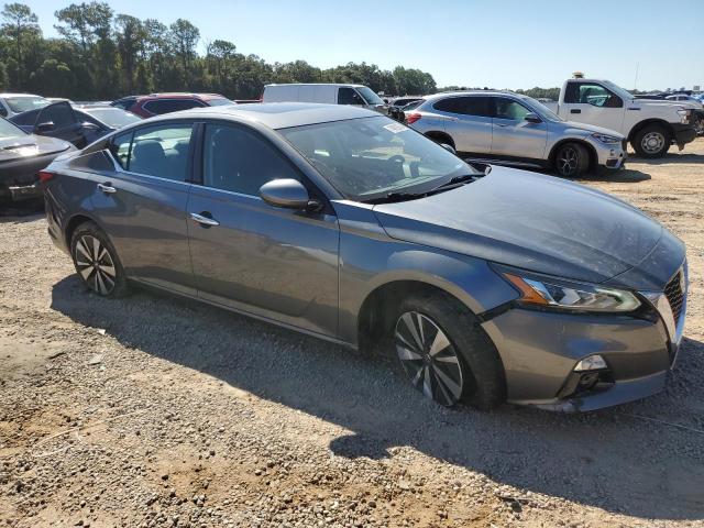 2019 NISSAN ALTIMA SV