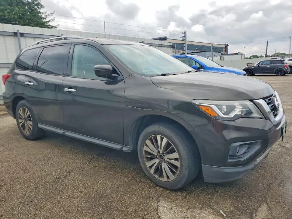 2017 NISSAN PATHFINDER SV  