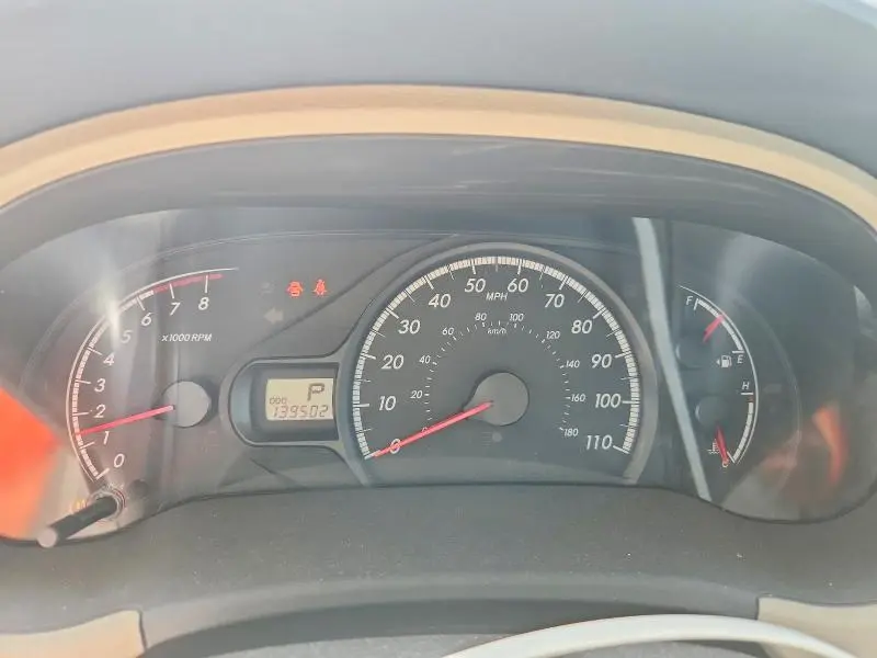 2014 TOYOTA SIENNA LE  
