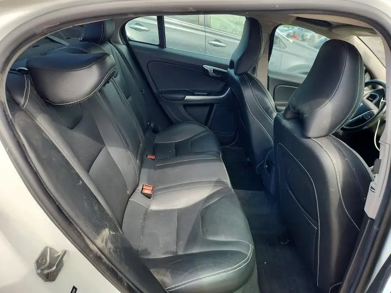 2018 VOLVO S60 DYNAMIC  