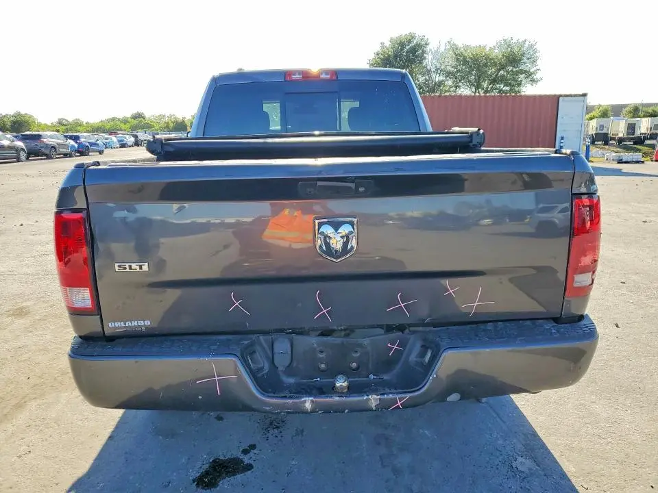2015 RAM 1500 SLT  
