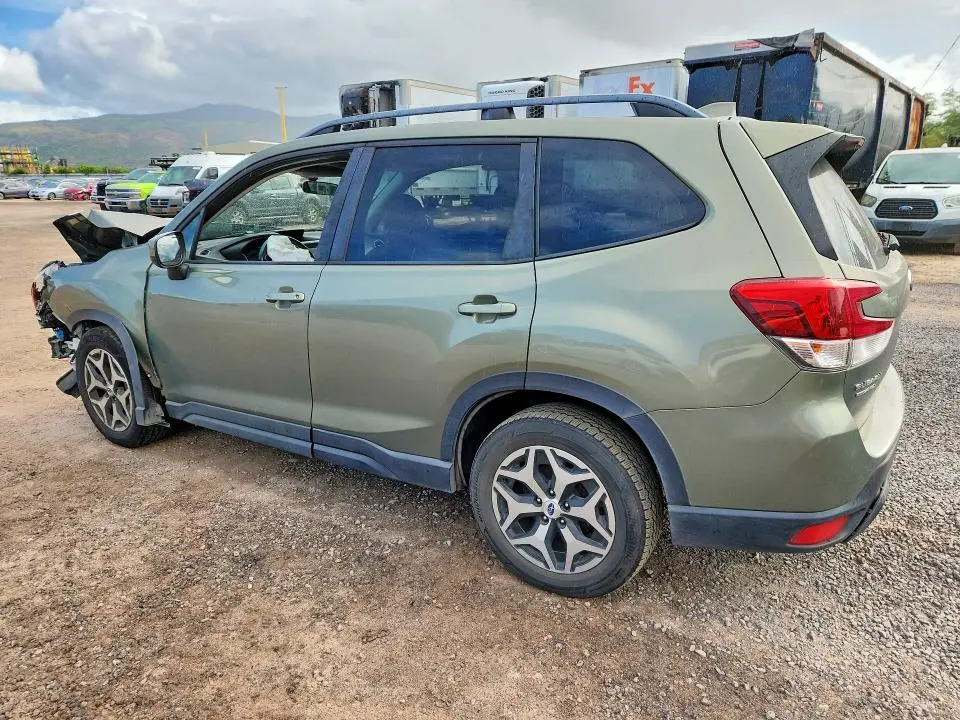 2019 SUBARU FORESTER PREMIUM  