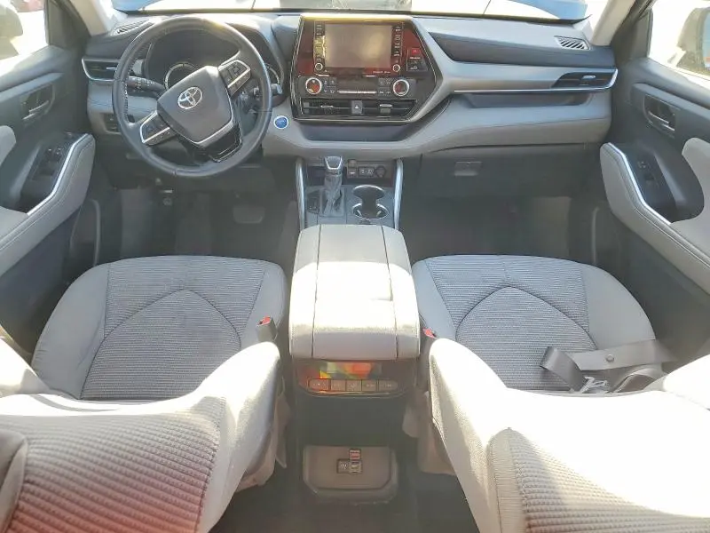 2020 TOYOTA HIGHLANDER HYBRID LE  