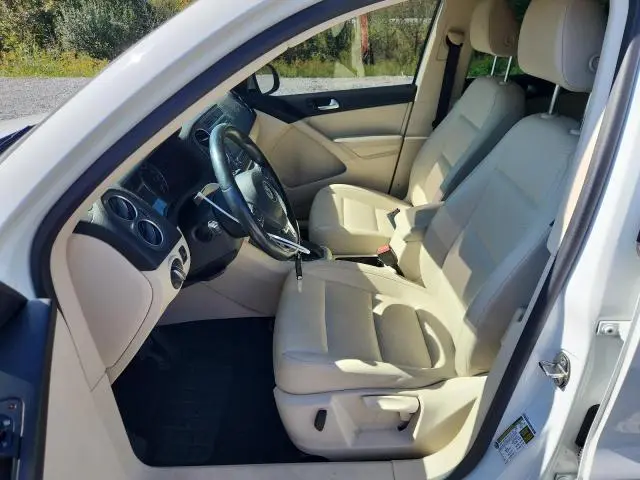 2015 VOLKSWAGEN TIGUAN S  