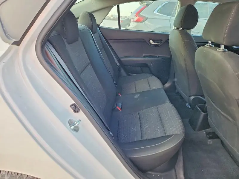 2022 KIA RIO LX  