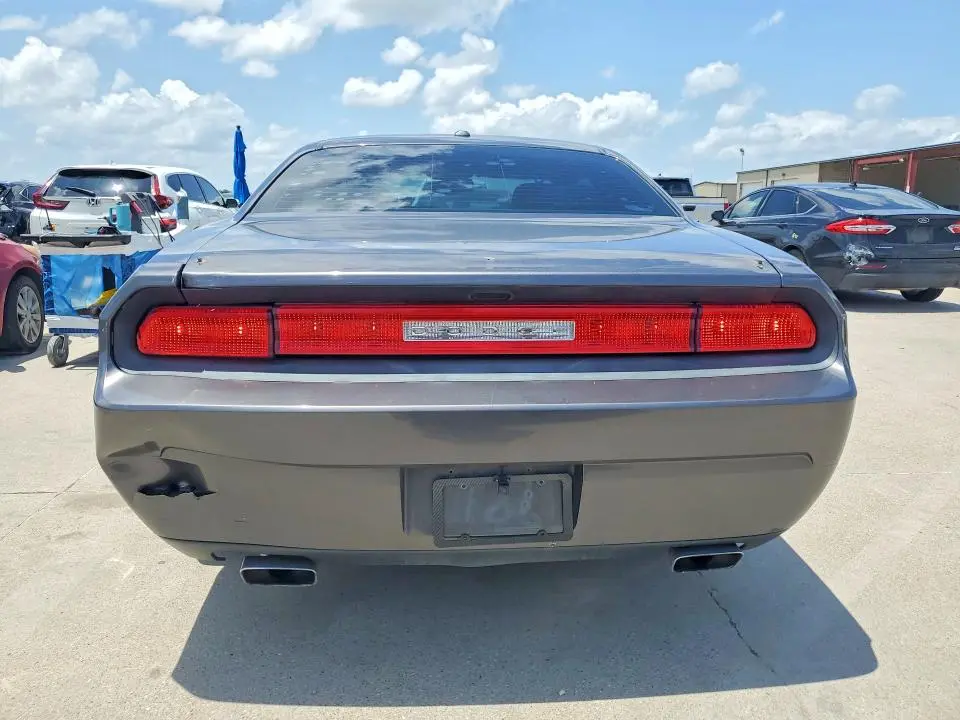 2014 DODGE CHALLENGER SXT  