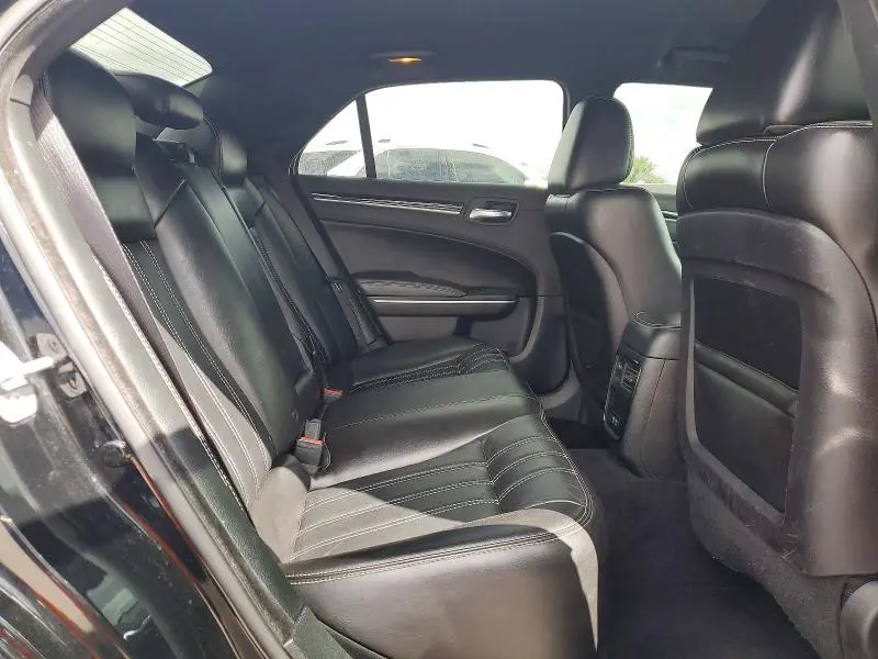 2019 CHRYSLER 300 S  