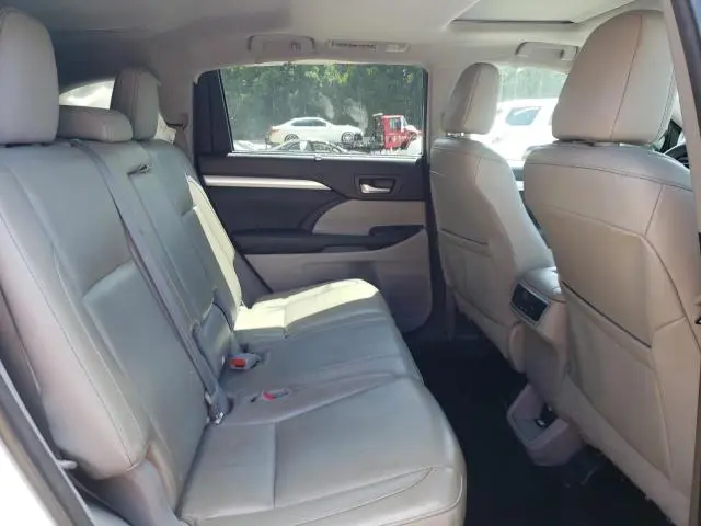 2016 TOYOTA HIGHLANDER XLE  