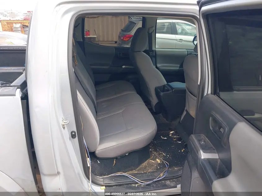 2019 TOYOTA TACOMA SR5 V6