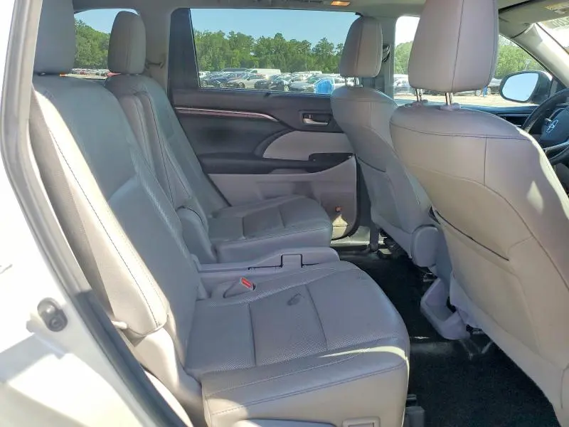 2016 TOYOTA HIGHLANDER LIMITED  