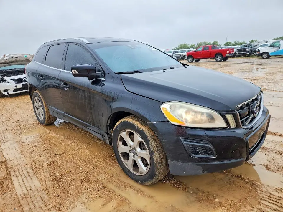 2013 VOLVO XC60 3.2  