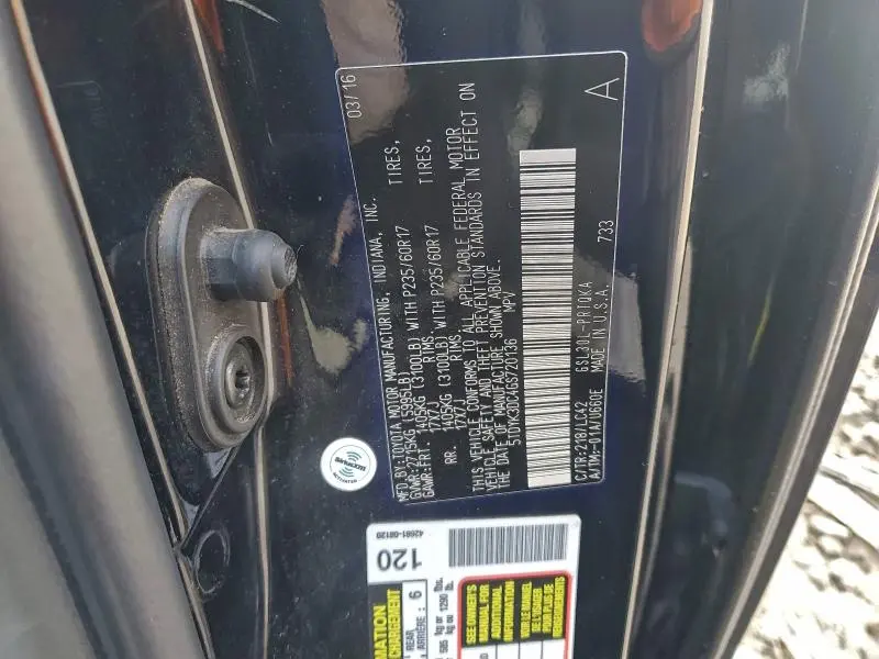 2016 TOYOTA SIENNA XLE  