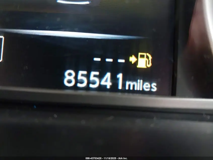 2016 NISSAN SENTRA SR