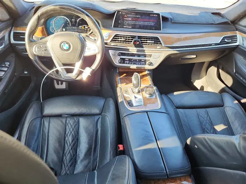 2018 BMW 750 I  