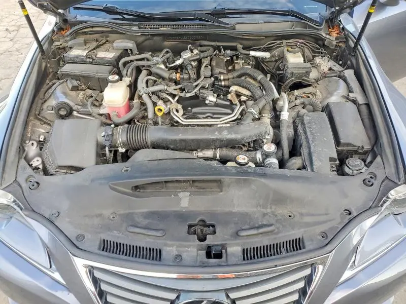 2016 LEXUS IS 200T  