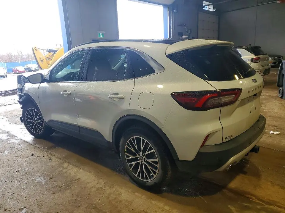 2025 FORD ESCAPE   