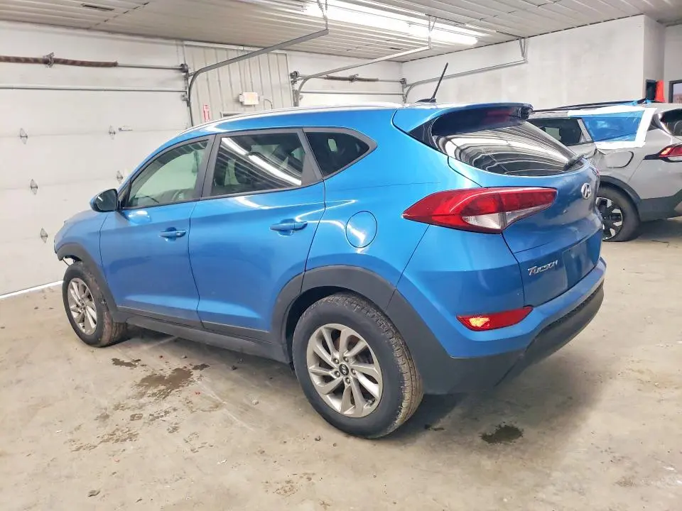 2016 HYUNDAI TUCSON SE  