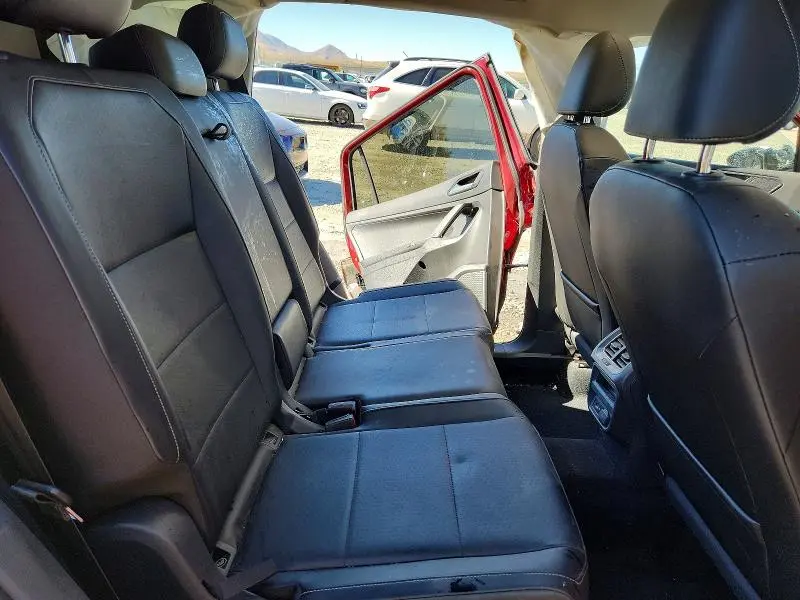 2018 VOLKSWAGEN TIGUAN SE  