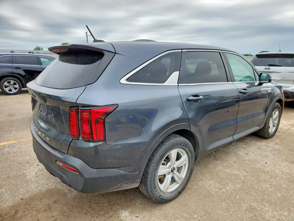 2021 KIA SORENTO LX  