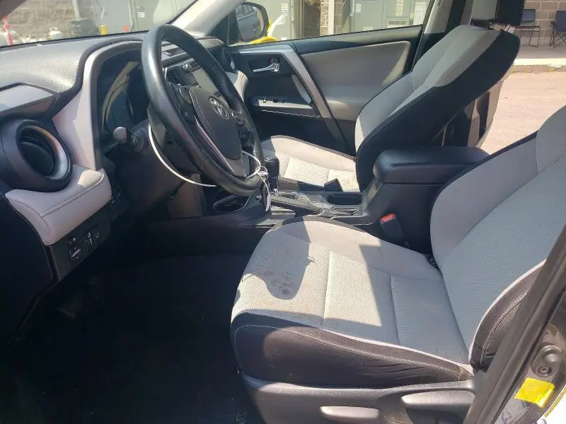 2018 TOYOTA RAV4 XLE  