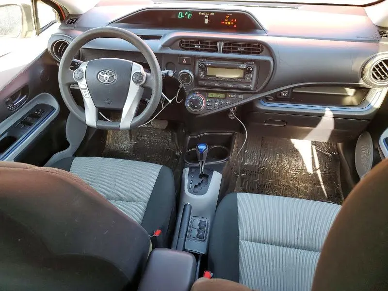 2013 TOYOTA PRIUS C TWO  