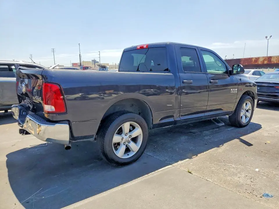 2015 RAM 1500 ST  