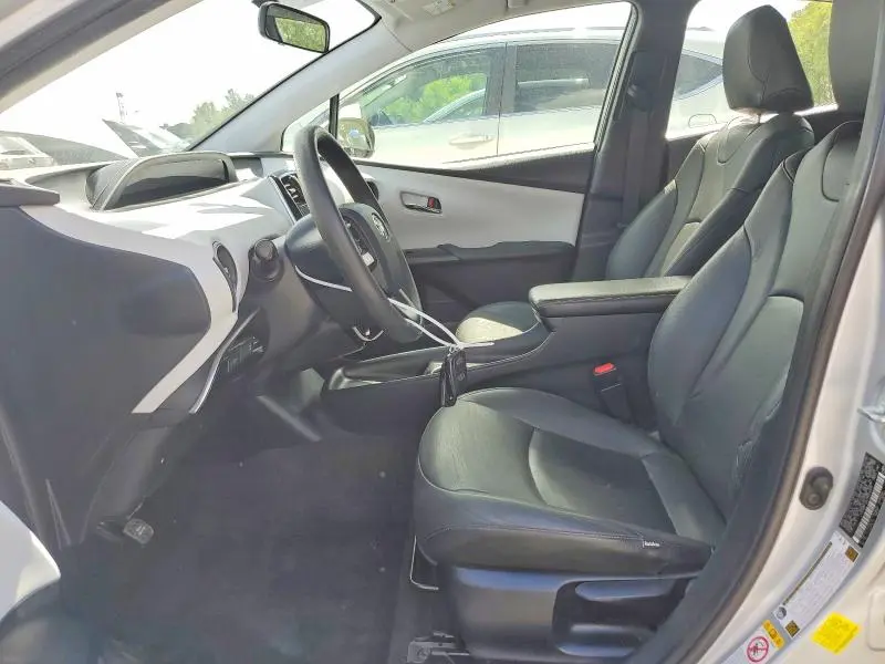 2016 TOYOTA PRIUS TWO  