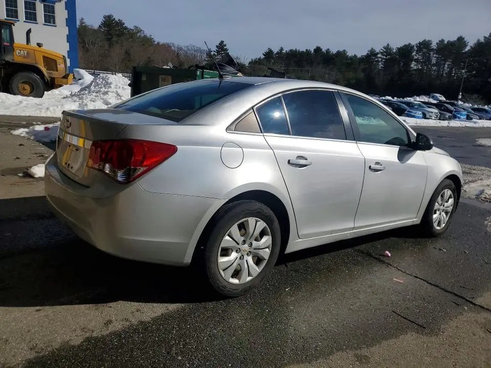 2012 CHEVROLET CRUZE LS  