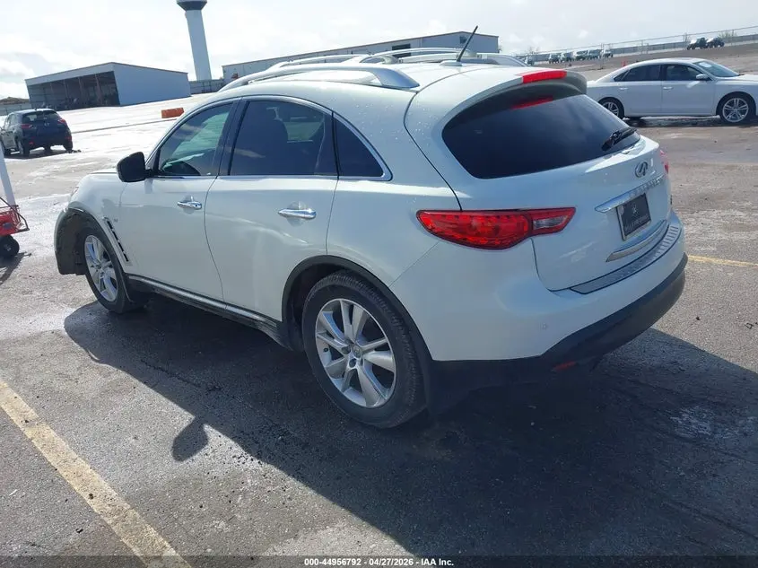 2014 INFINITI QX70  