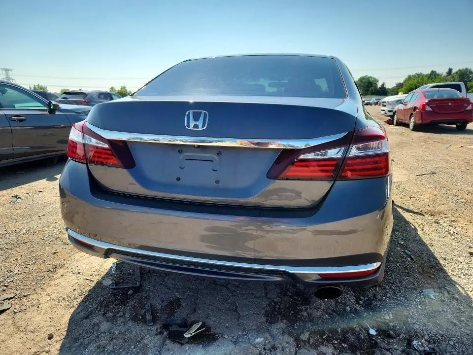 2017 HONDA ACCORD LX  
