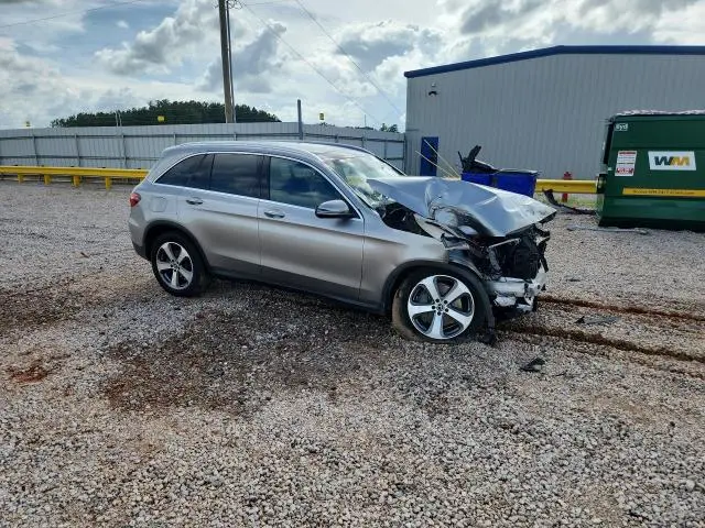 2019 MERCEDES-BENZ GLC 300  