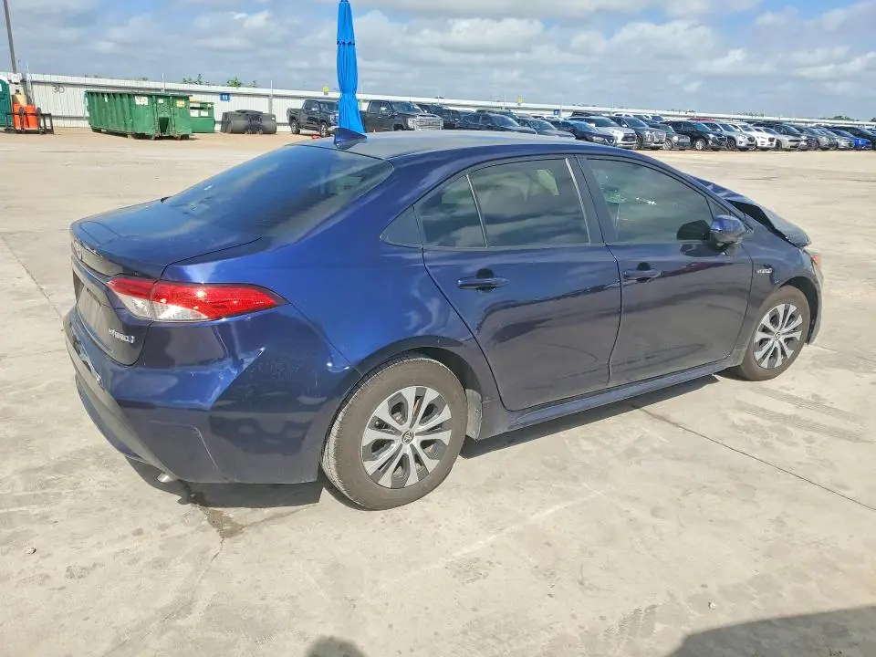 2021 TOYOTA COROLLA LE  