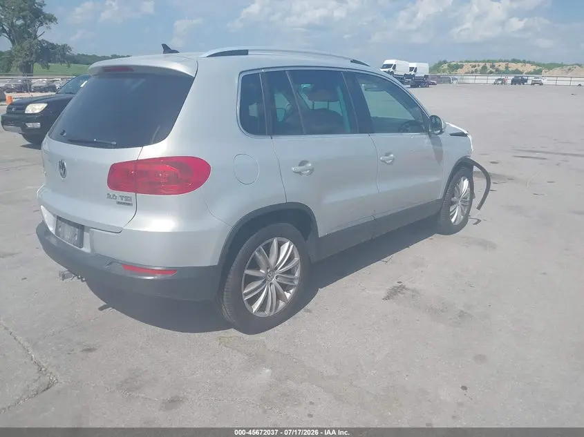 2013 VOLKSWAGEN TIGUAN SE