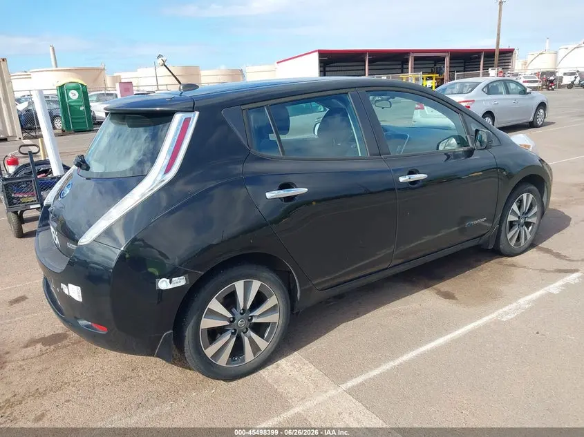 2017 NISSAN LEAF SV