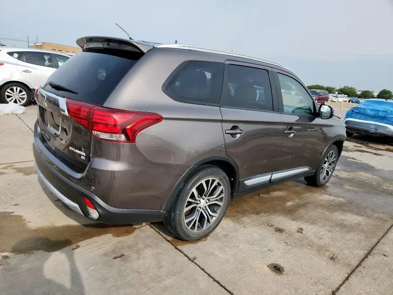 2016 MITSUBISHI OUTLANDER SE