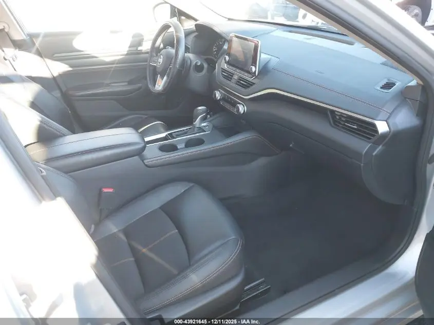 2021 NISSAN ALTIMA SR FWD