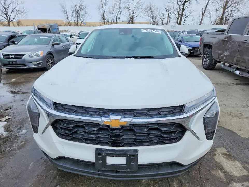 2024 CHEVROLET TRAX LS  