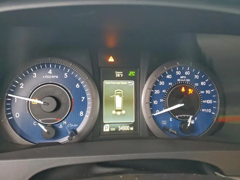 2020 TOYOTA SIENNA XLE  