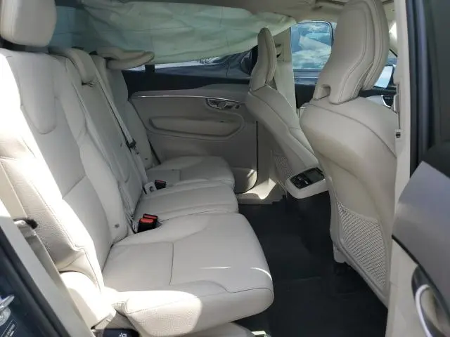 2024 VOLVO XC90 CORE  