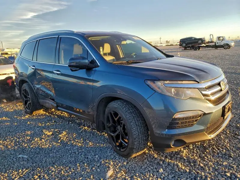 2018 HONDA PILOT TOURING  