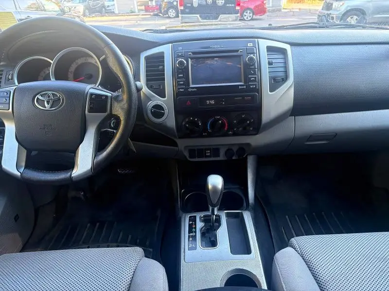2012 TOYOTA TACOMA V6  