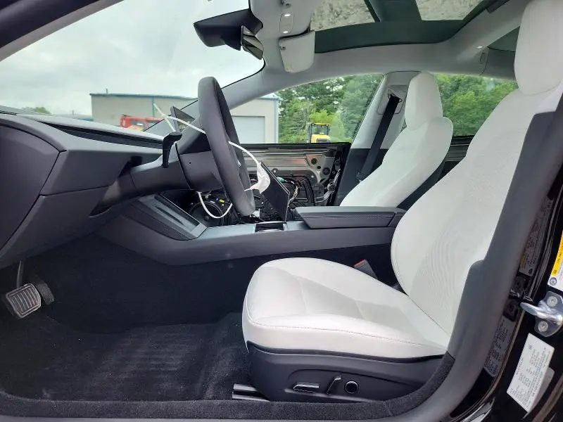 2026 TESLA MODEL 3   