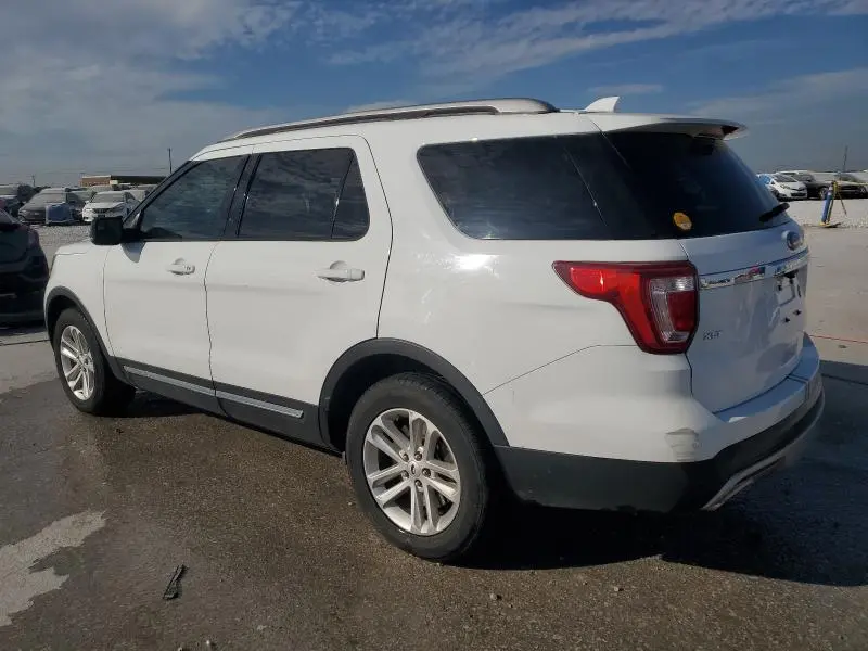 2016 FORD EXPLORER XLT  