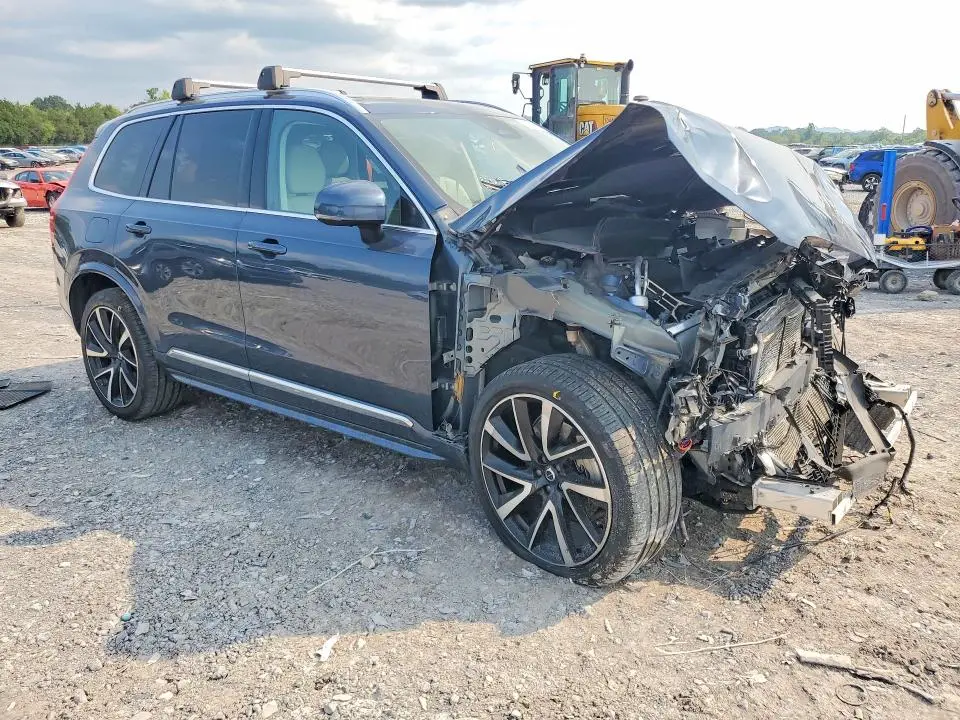 2023 VOLVO XC90 PLUS  