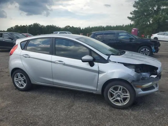 2017 FORD FIESTA SE  